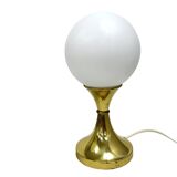 Paire de lampes de table Globe, également connues sous le nom de Leuchten, Allemagne, années 1970, laiton et verre.