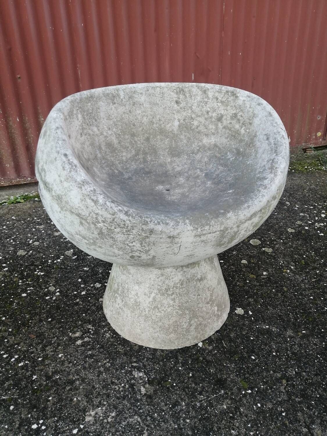 Vintage robert pansart outdoor armchair for elo in fiber cement.