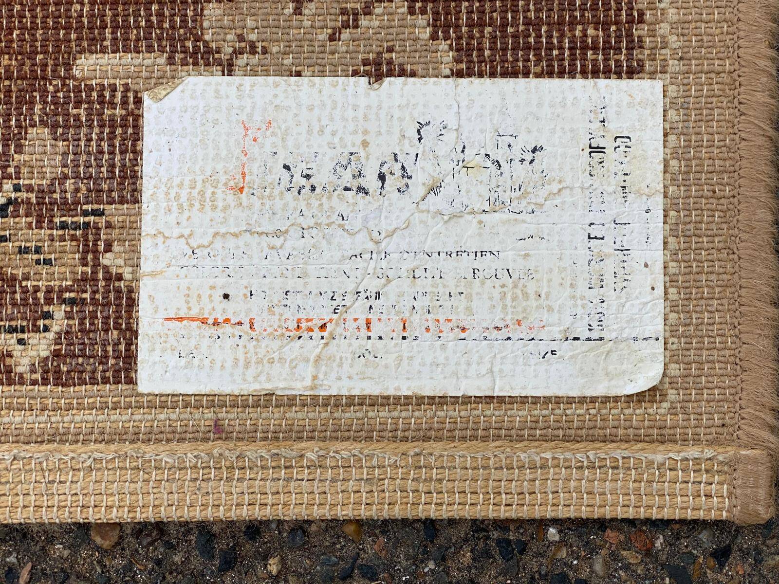 Persian rug in beige wool with woven flowers 290x190cm