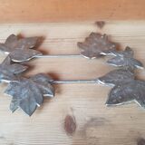 Underside flat silver metal extendable decoration leaves