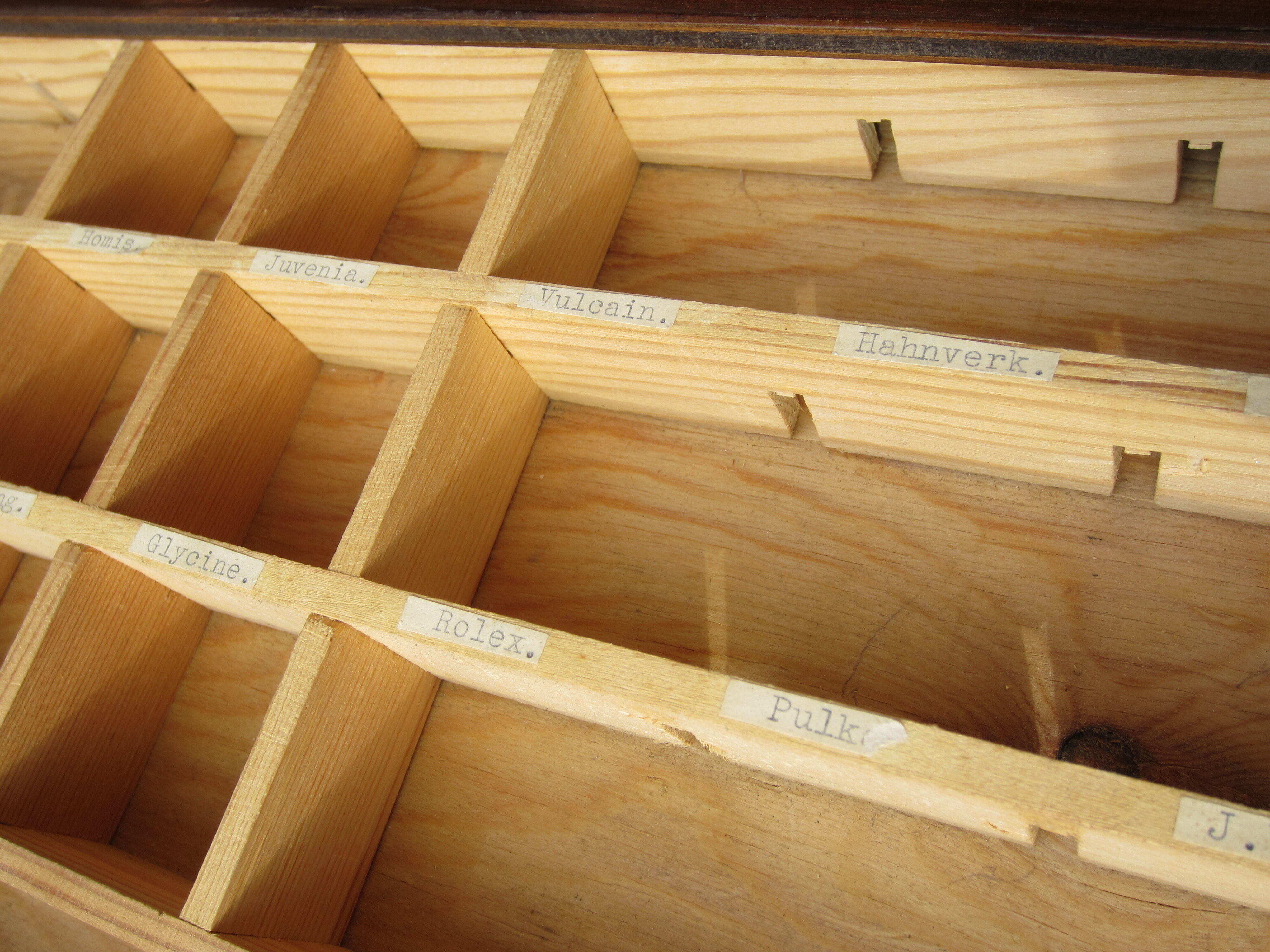 Loom furniture with watchmaker's drawers