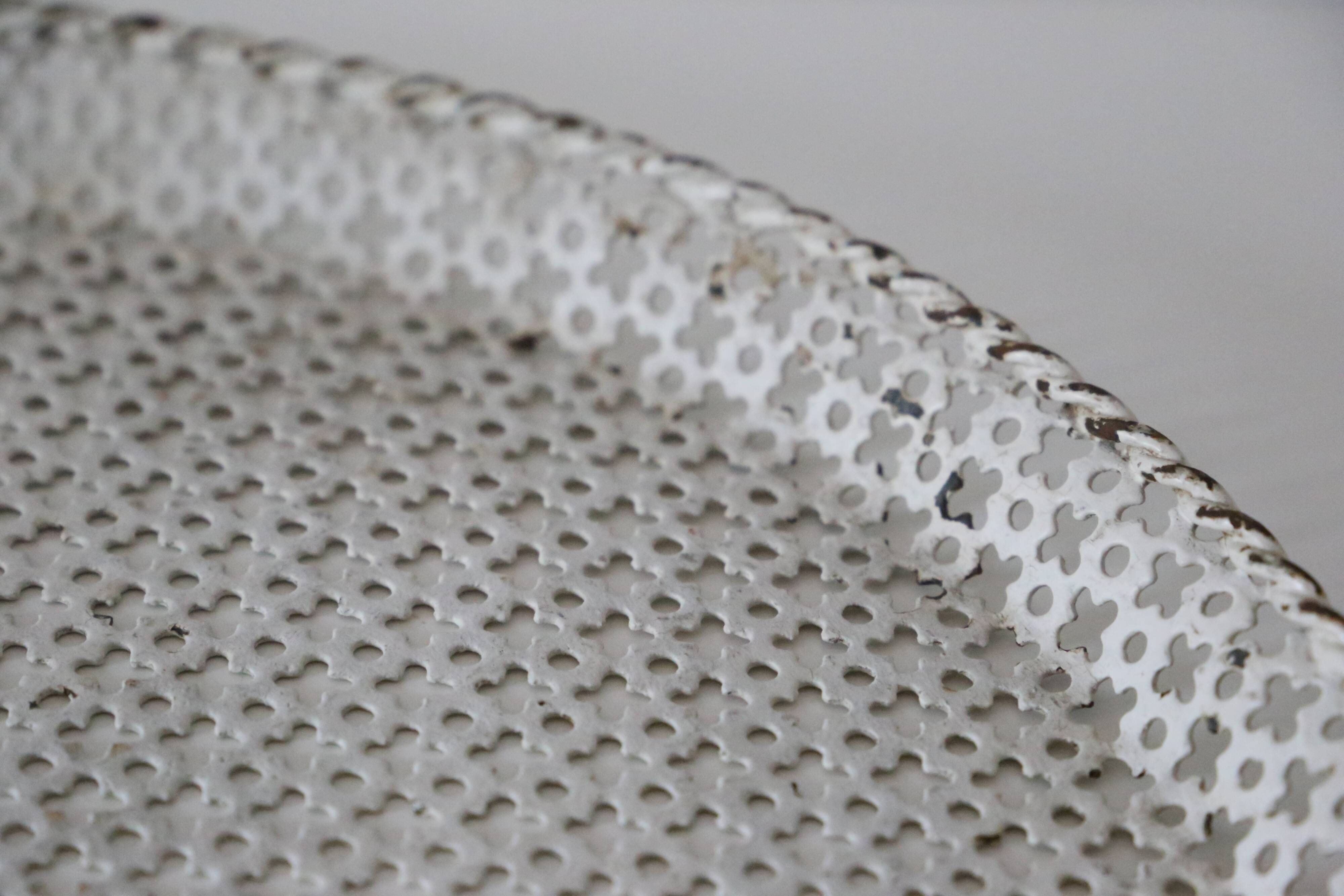 Round Mathieu Mategot tray in perforated metal, 1950, vintage