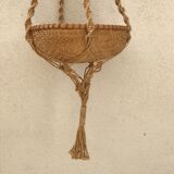 Plant door in macramé