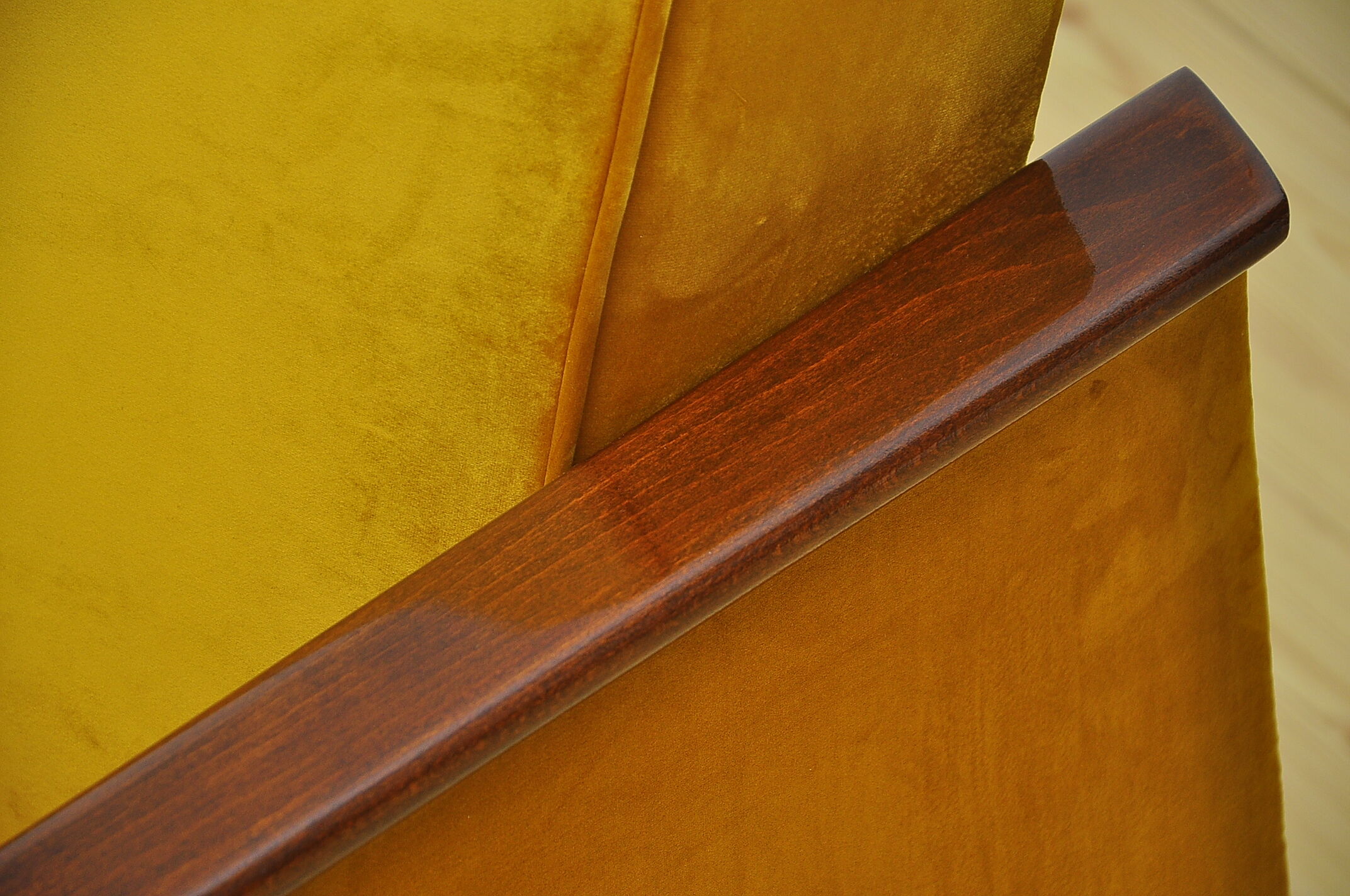 Mid-century yellow velvet sofa daybed, 1960s