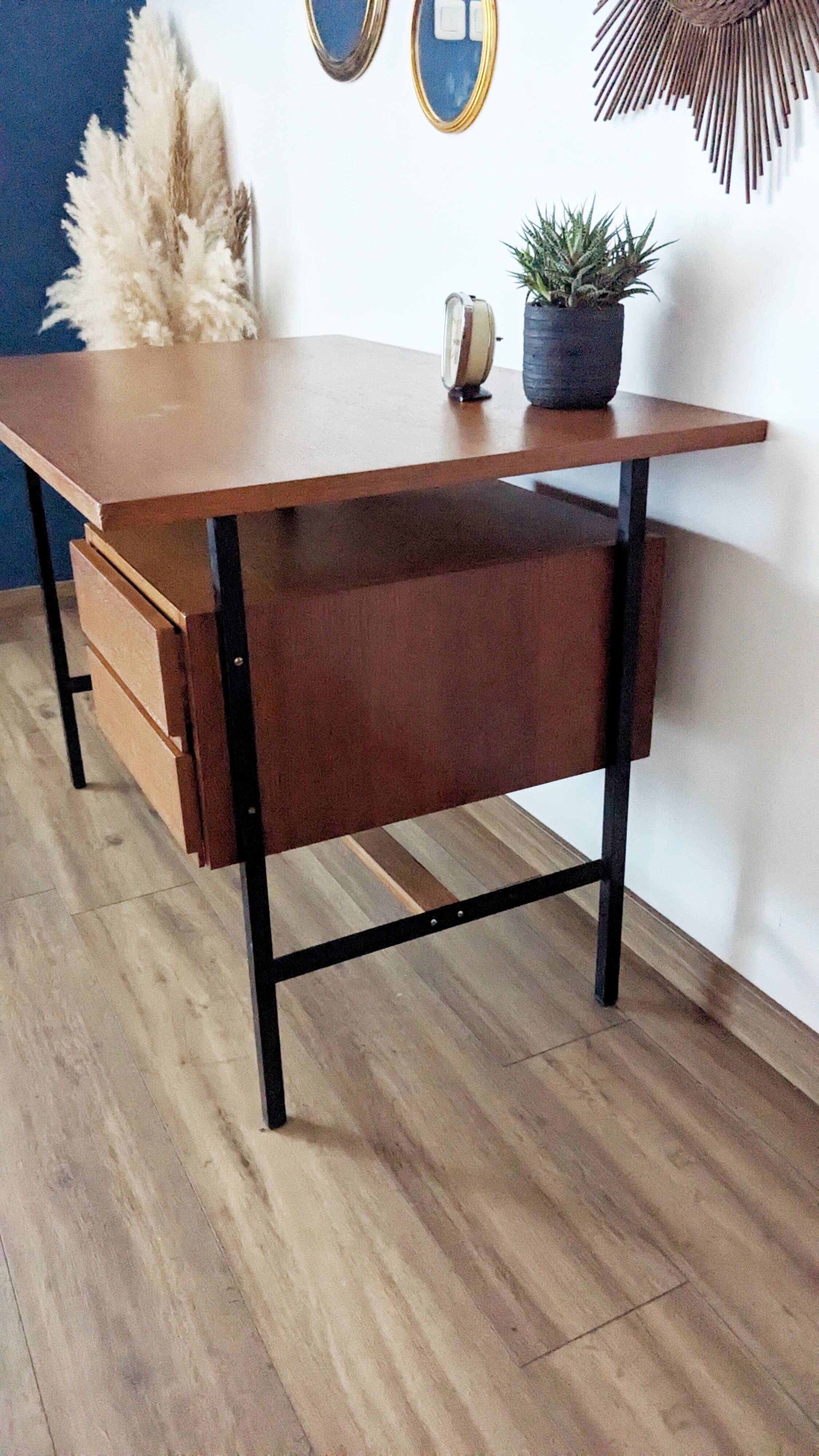 Modernist desk from the 60s
