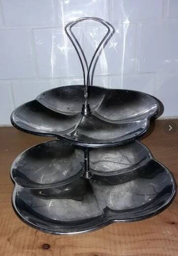 Retro display stand in silver-plated metal – 1960s design