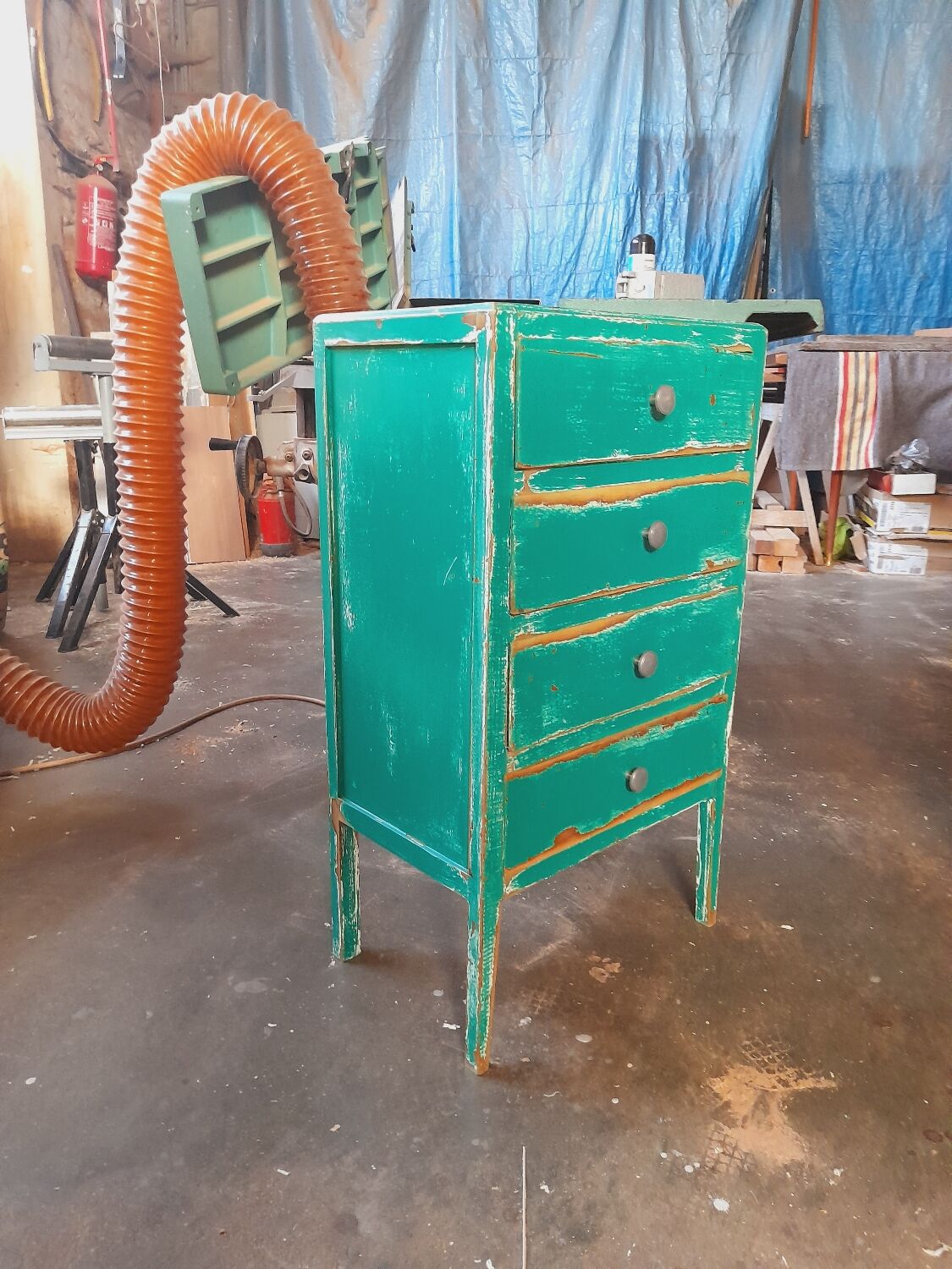 Mini “wabi-sabi” chiffonier