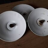 Anciens abats jours en tole émaillé