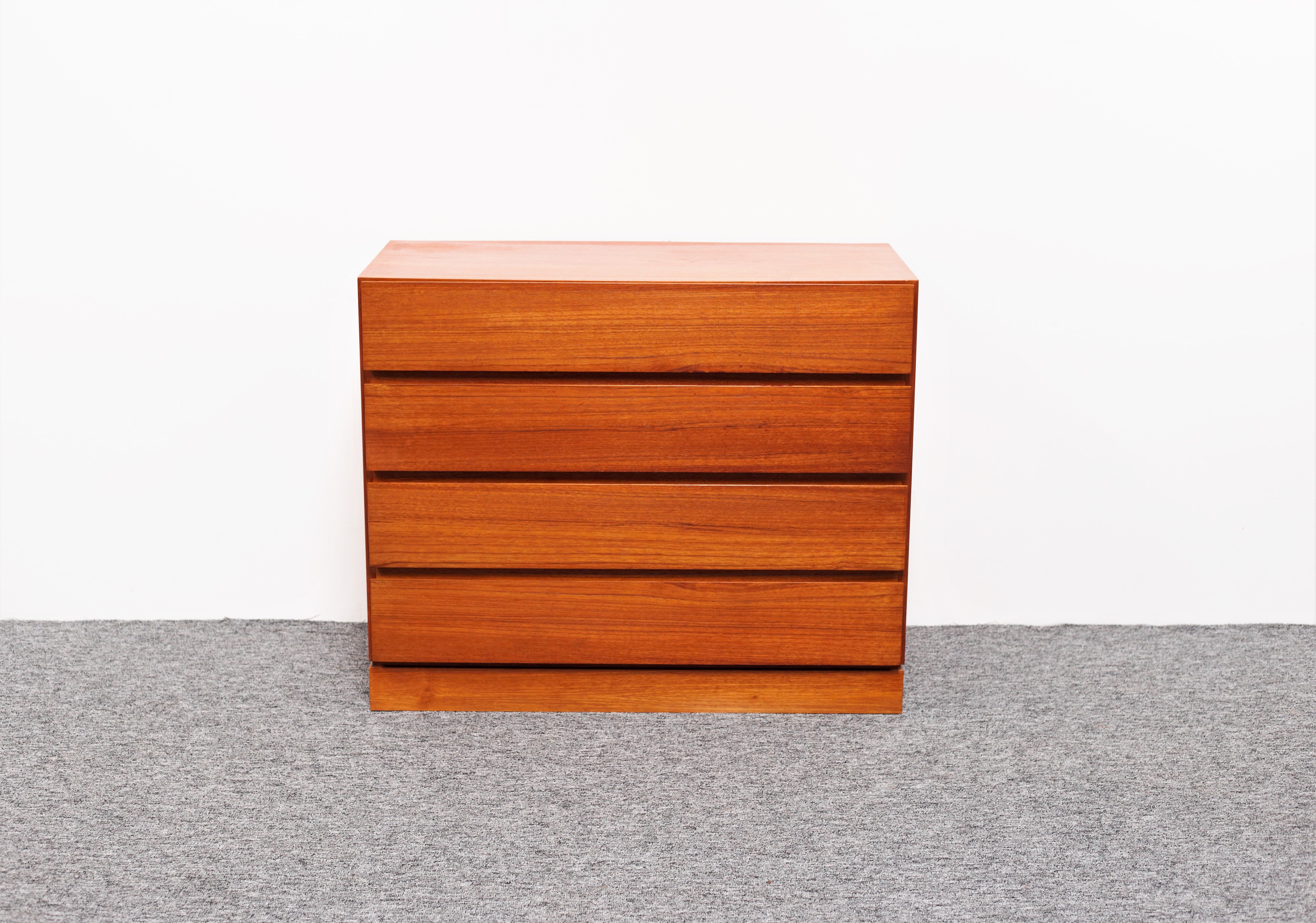 Pair of dressers Arne Wahl Iversen