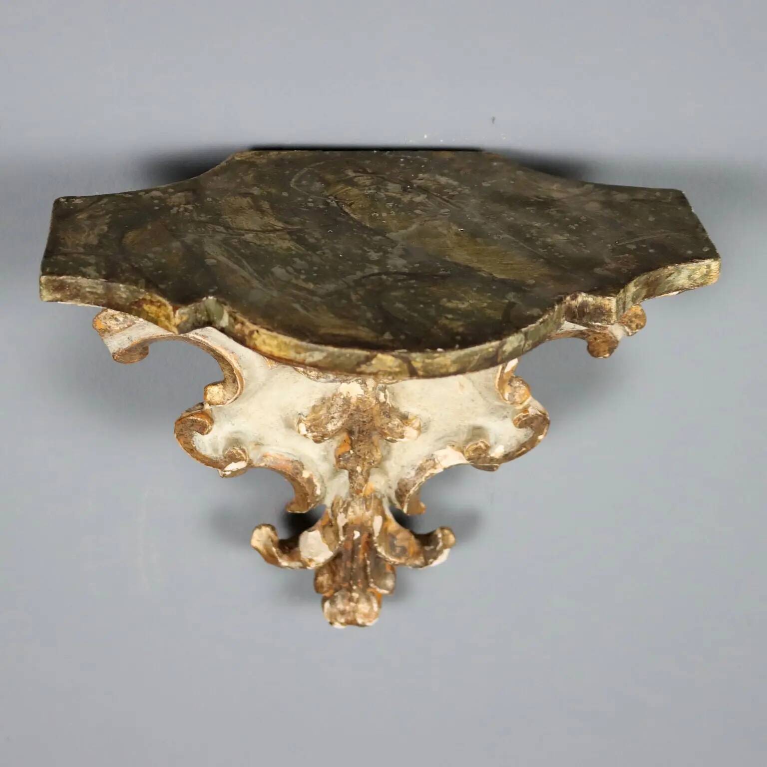 Shelf model with a carved wooden mirror, Baroque style, 19th century.