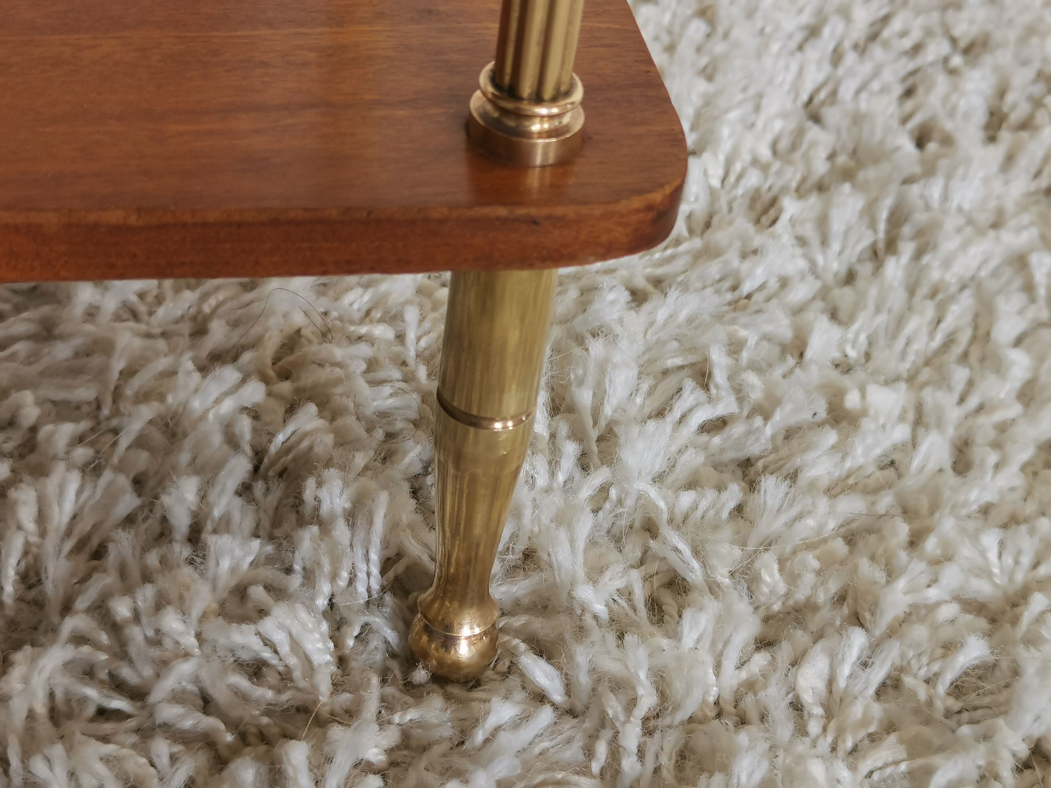 Shelf in brass and teak