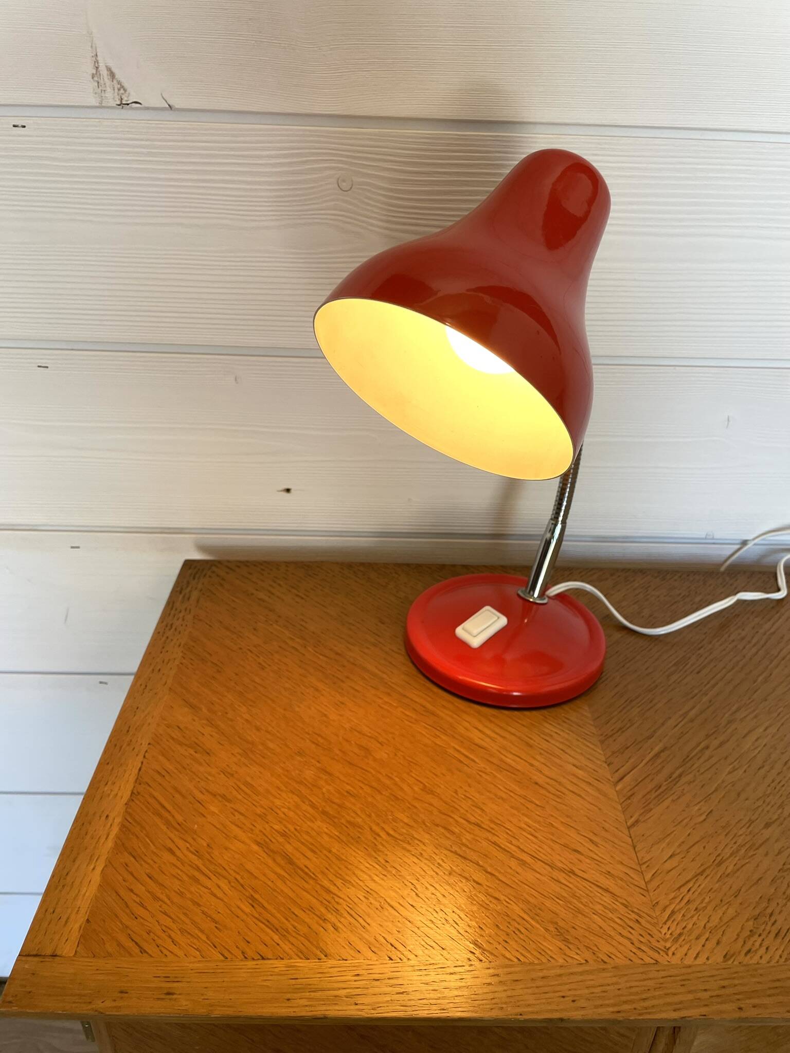 Vintage Desk Lamp Swan Neck Red - 70s Pop Art Design