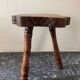 Tabouret tripode