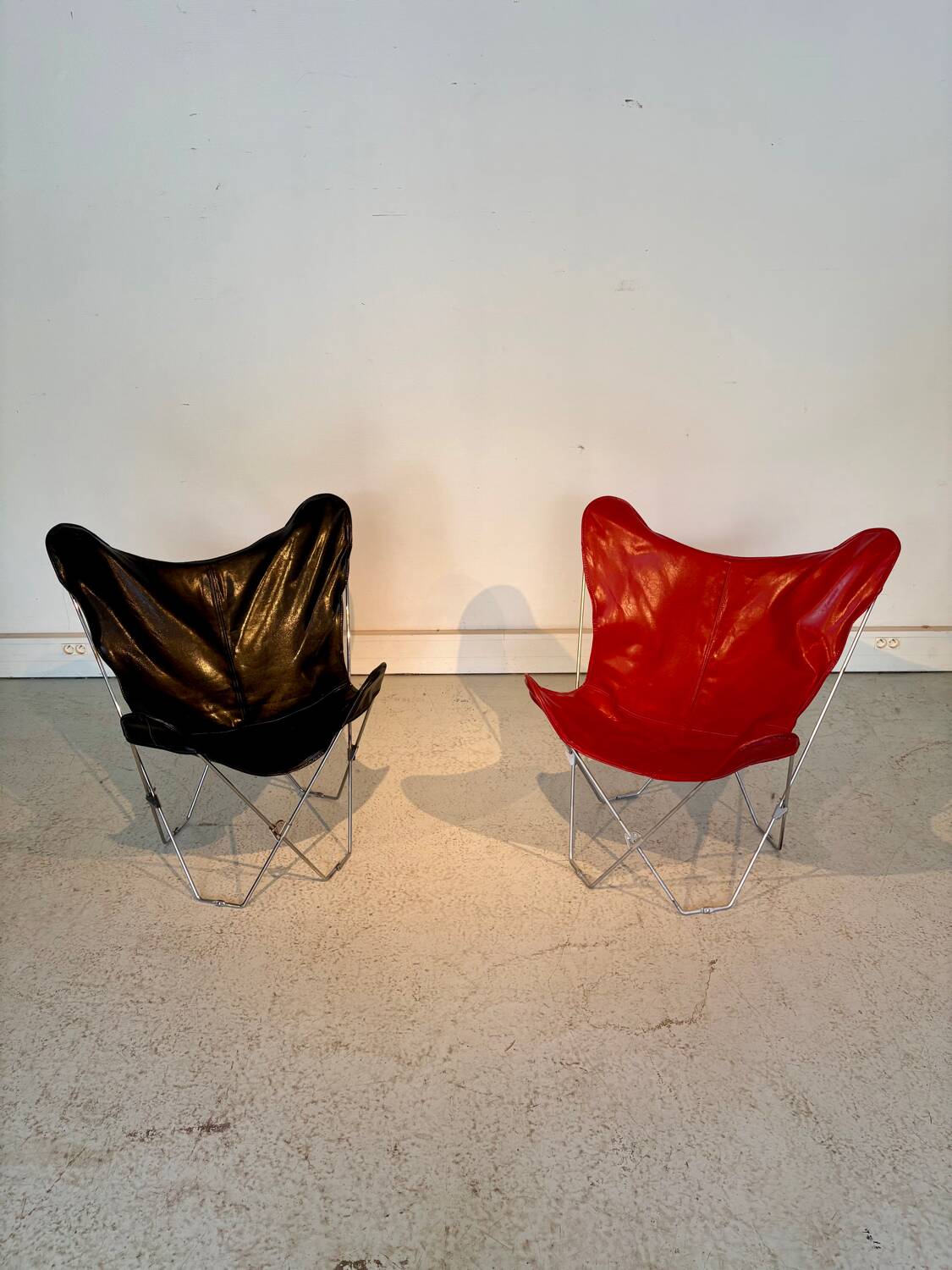 Vintage leather butterfly chairs – 1970s – metal frame – st