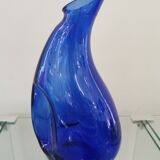 Carafe en verre bleu vintage