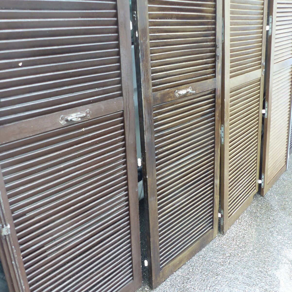 Set of 6 shutters