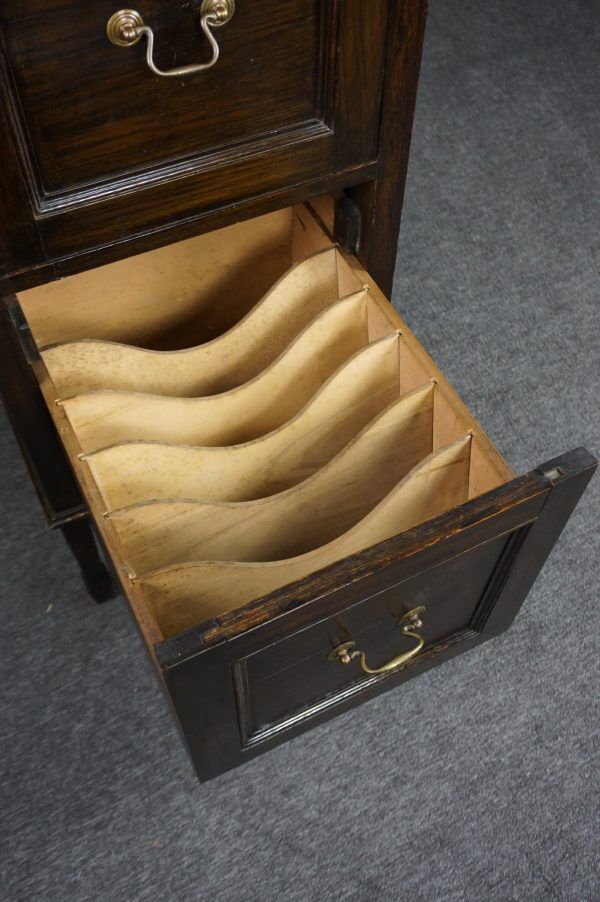 English binder 1900s