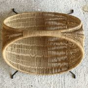 Magazine rack or log holder in wicker and metal - 1950s design