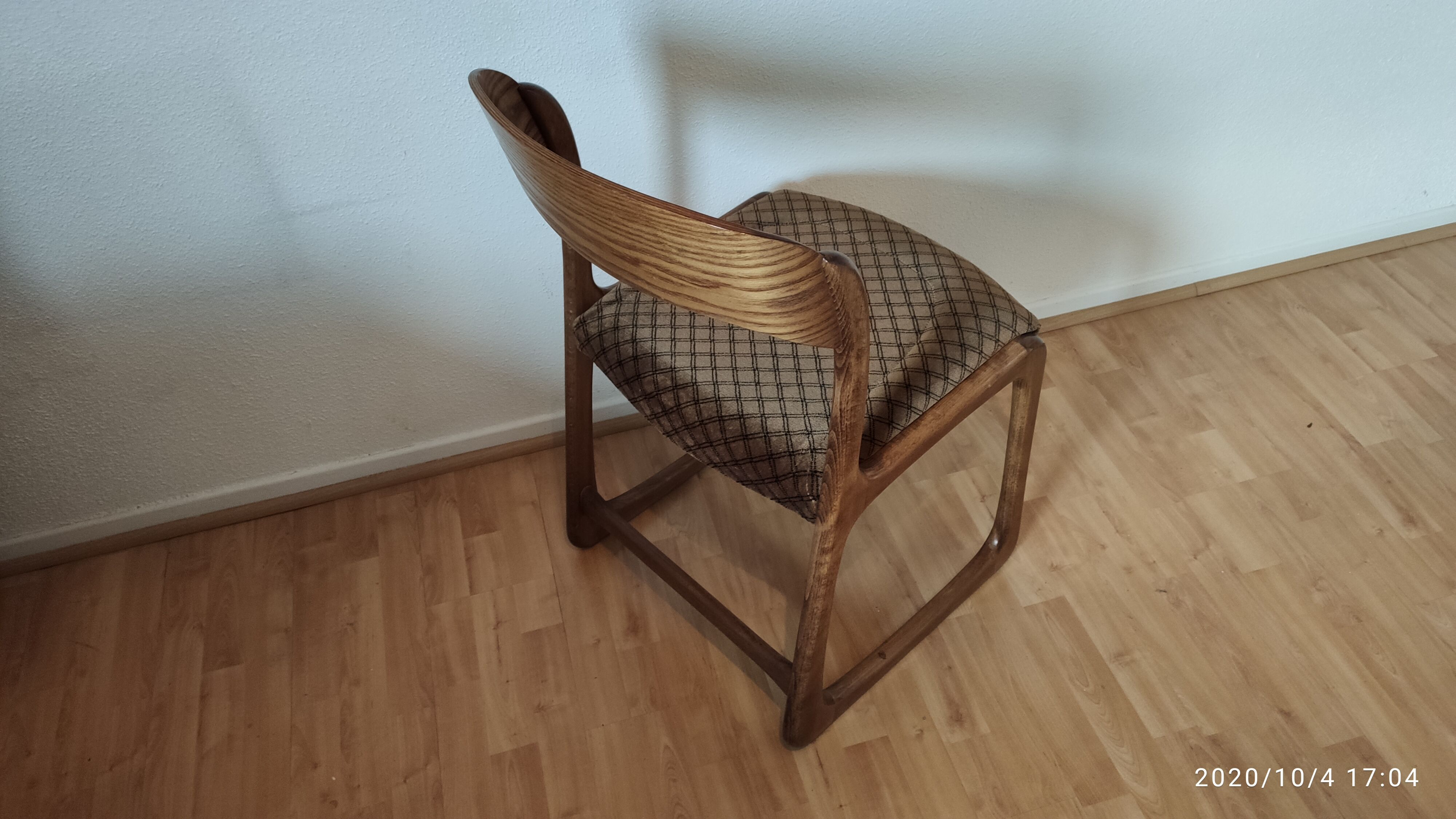 Baumann sled chair