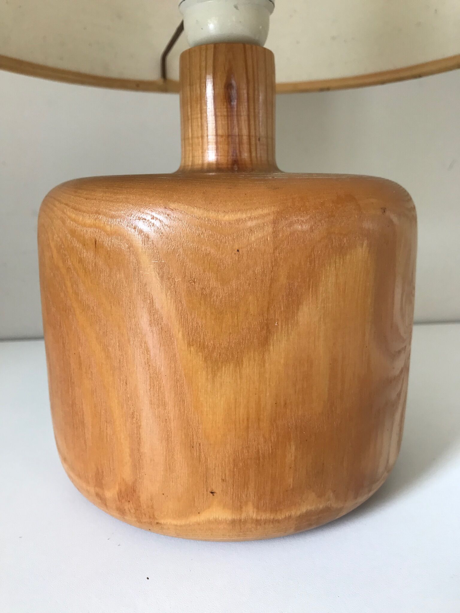Vintage pine lamp - 70s