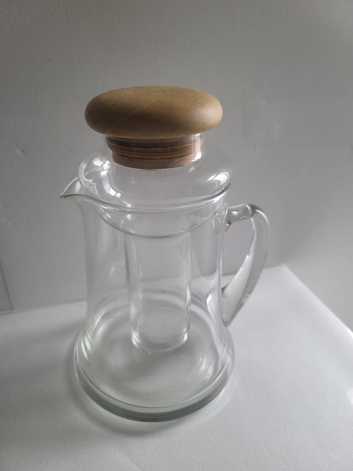 Borosilicate glass pitcher with infuser and wooden lid #PIMR