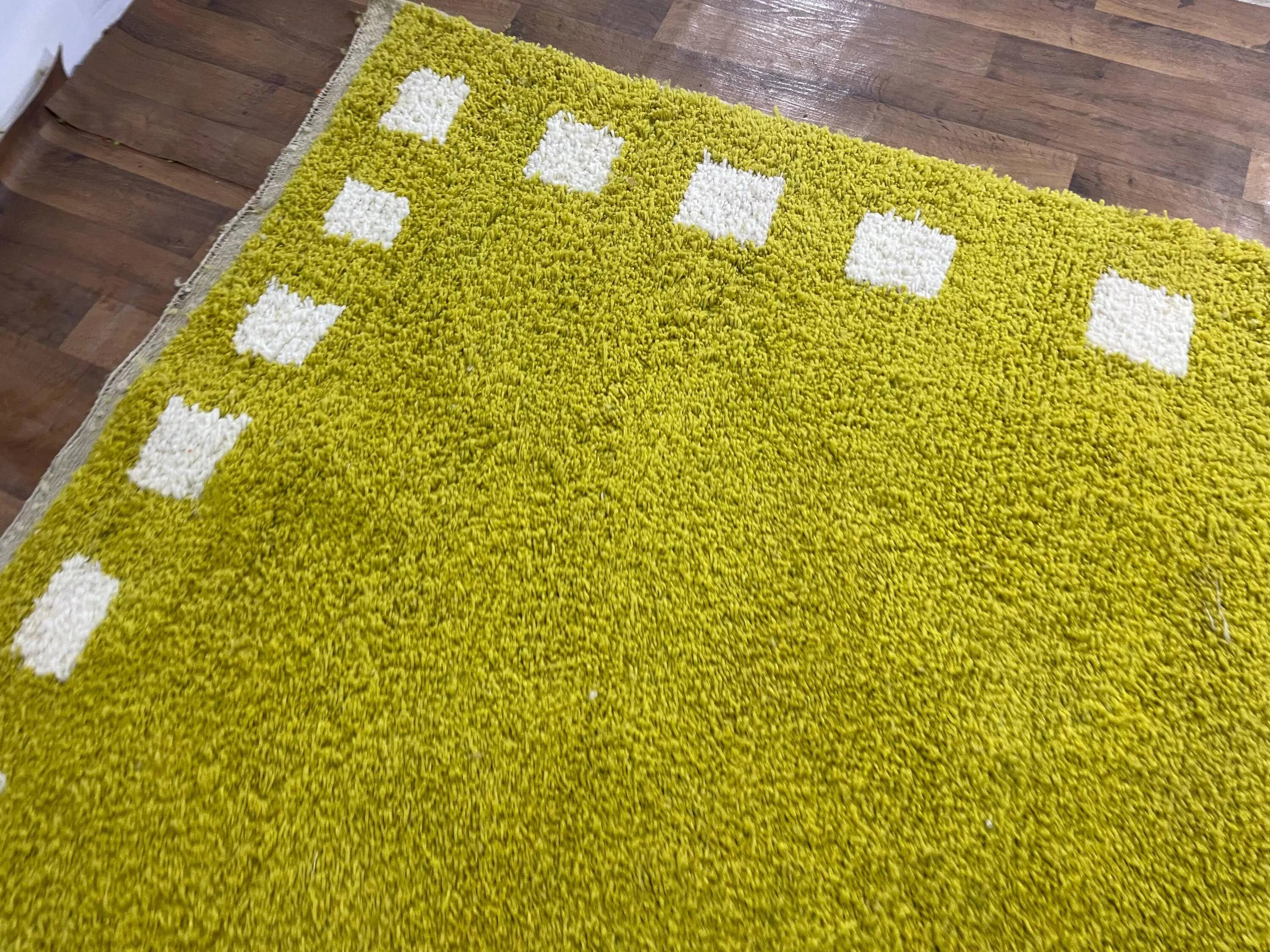 Handmade Moroccan rug, pure wool, 3x2 m.