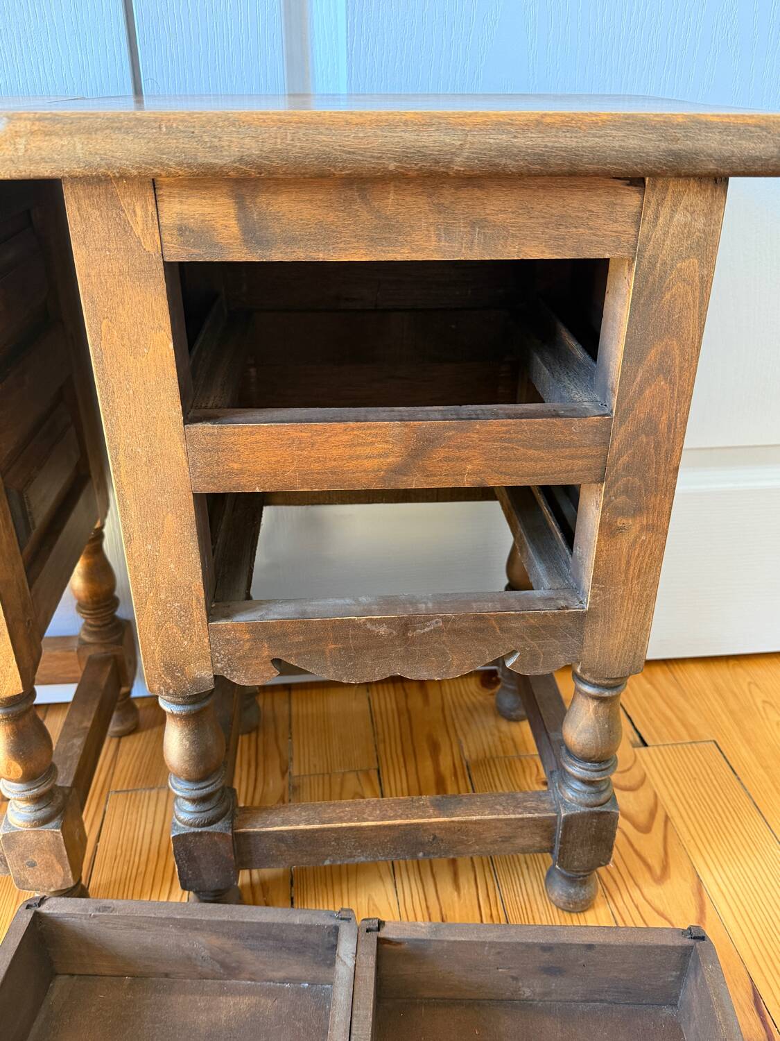 2 tables de chevet à tiroirs, style brutaliste colonial espagnol, 1950