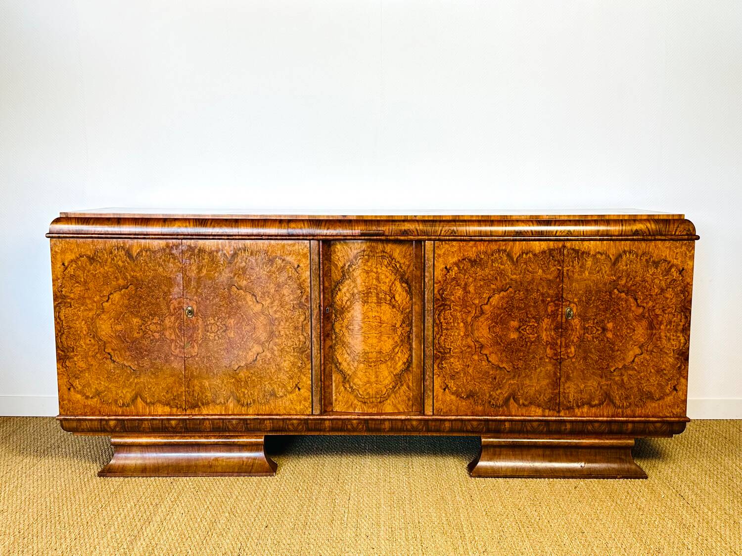 Buffet art déco en noyer 1930