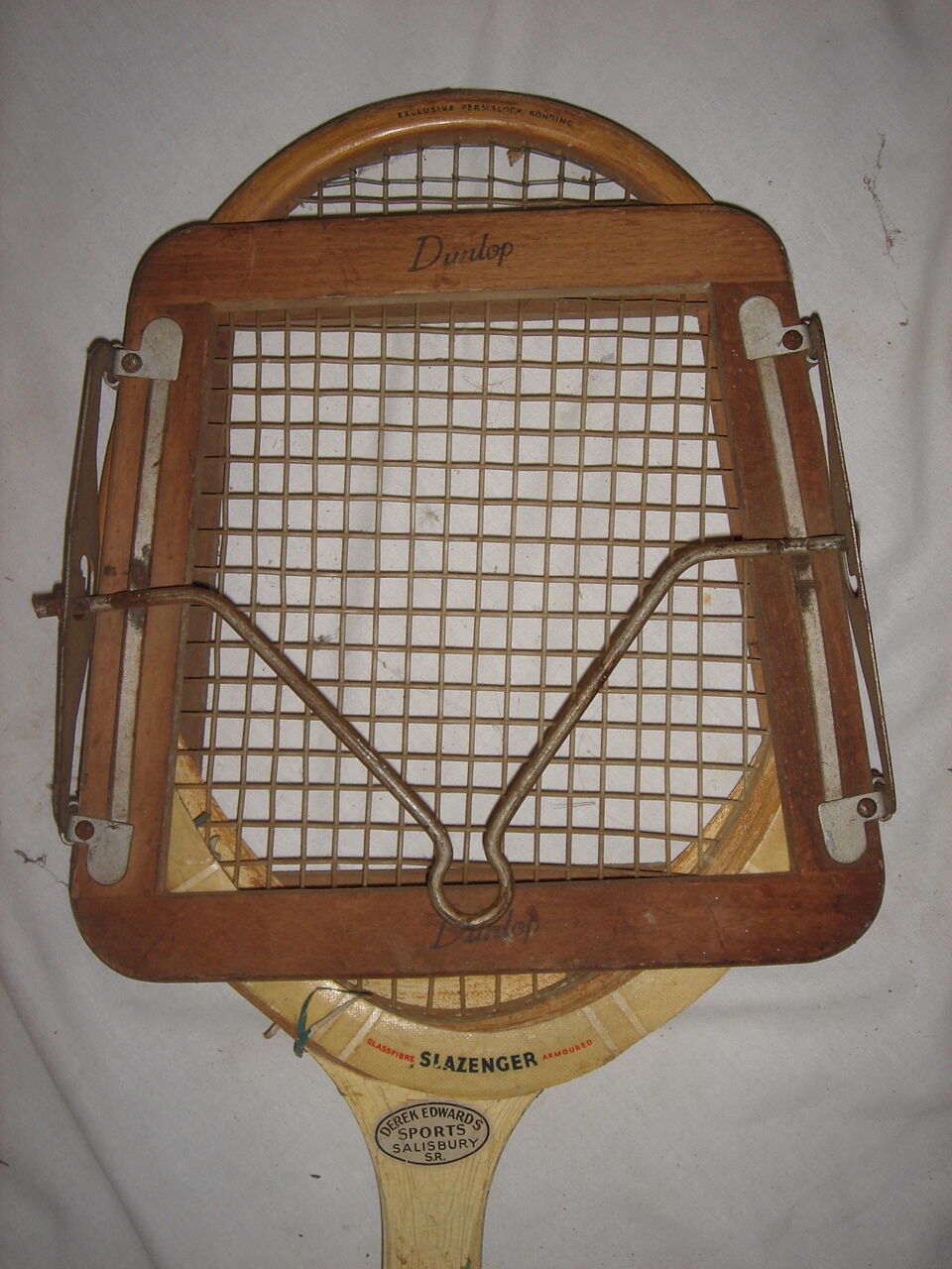 RAQUETTE TENNIS ANCIENNE BOIS ** LA HUTTE ** THREE STAR Micro-Balance EUR 60,00 - FR