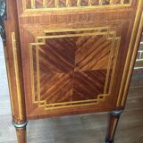 Louis XVI style chest of drawers, spinning top legs - transition style marquetry