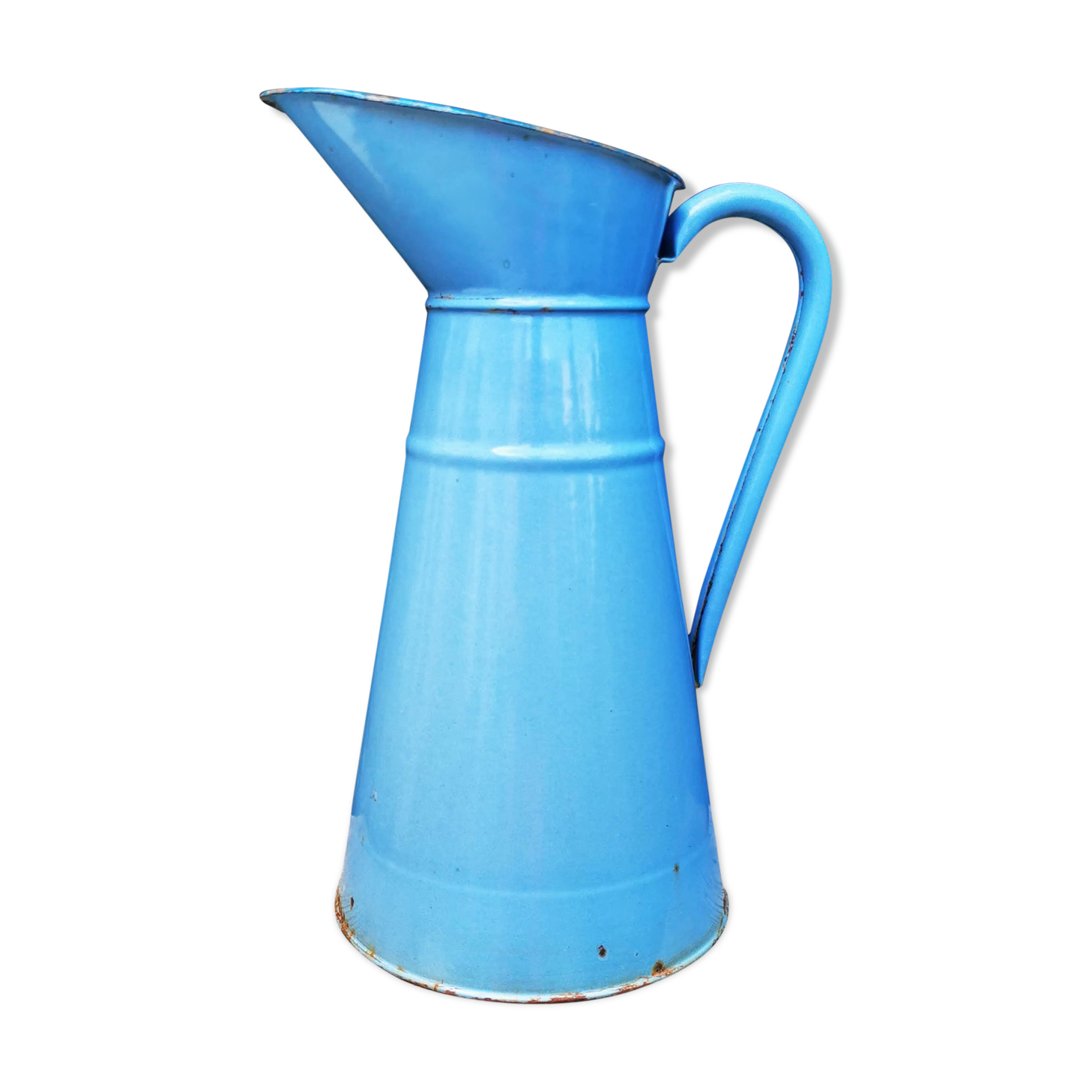 Enamelled water broc
