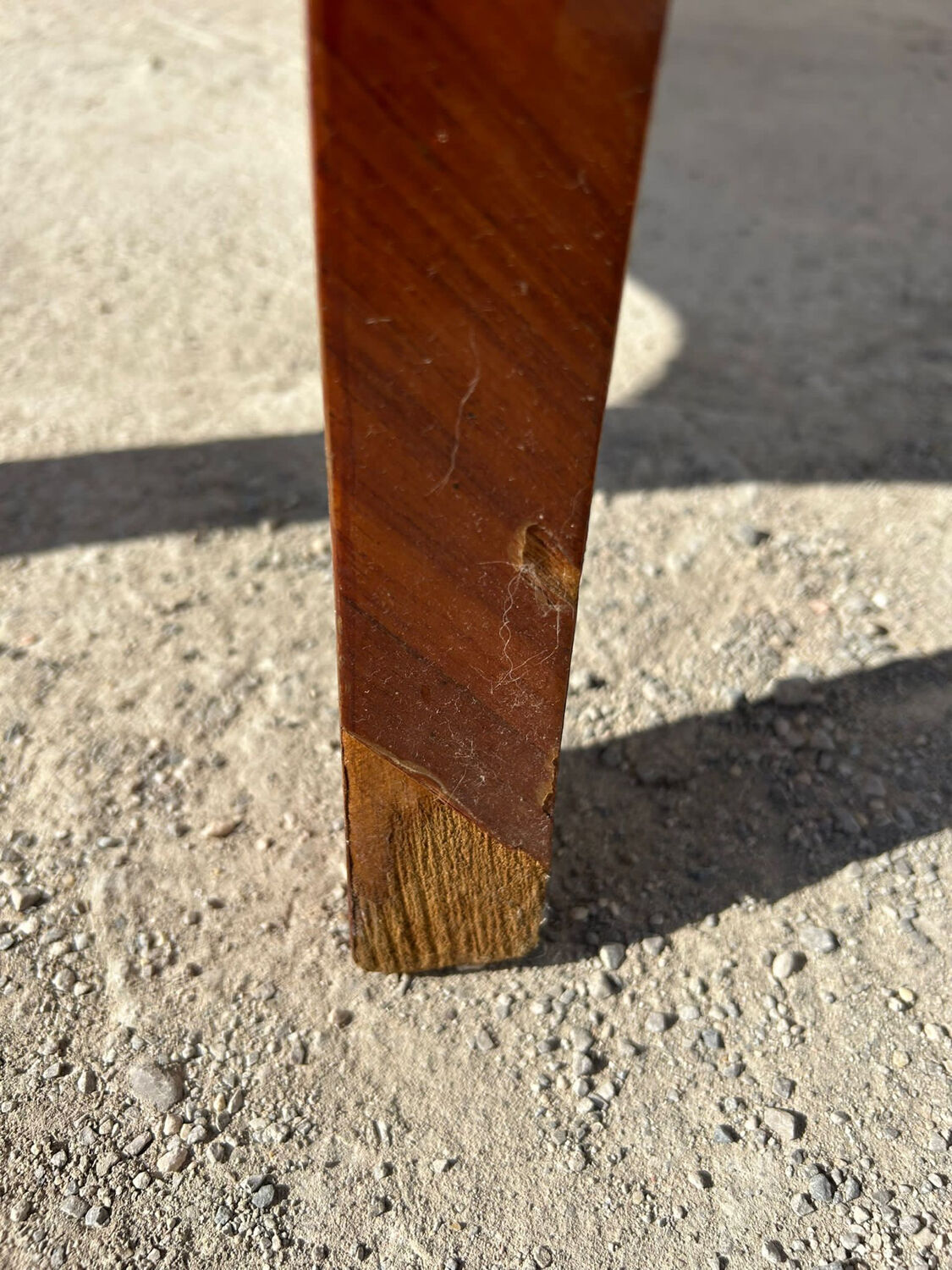 Rosewood chest of drawers