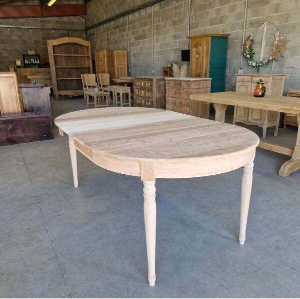 Table ronde extensible en merisier massif