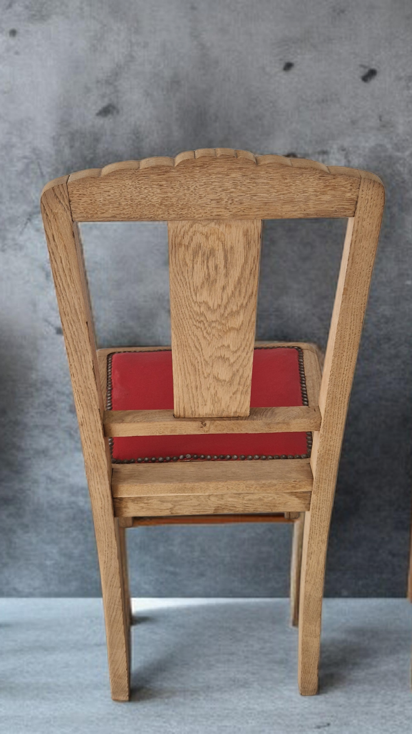 Set of 4 sculpted oak chairs – 1940s Art Deco style