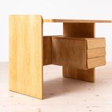 Bureau postmoderne, table à écrire par Bohumil Landsman, placage de chêne, années 1970