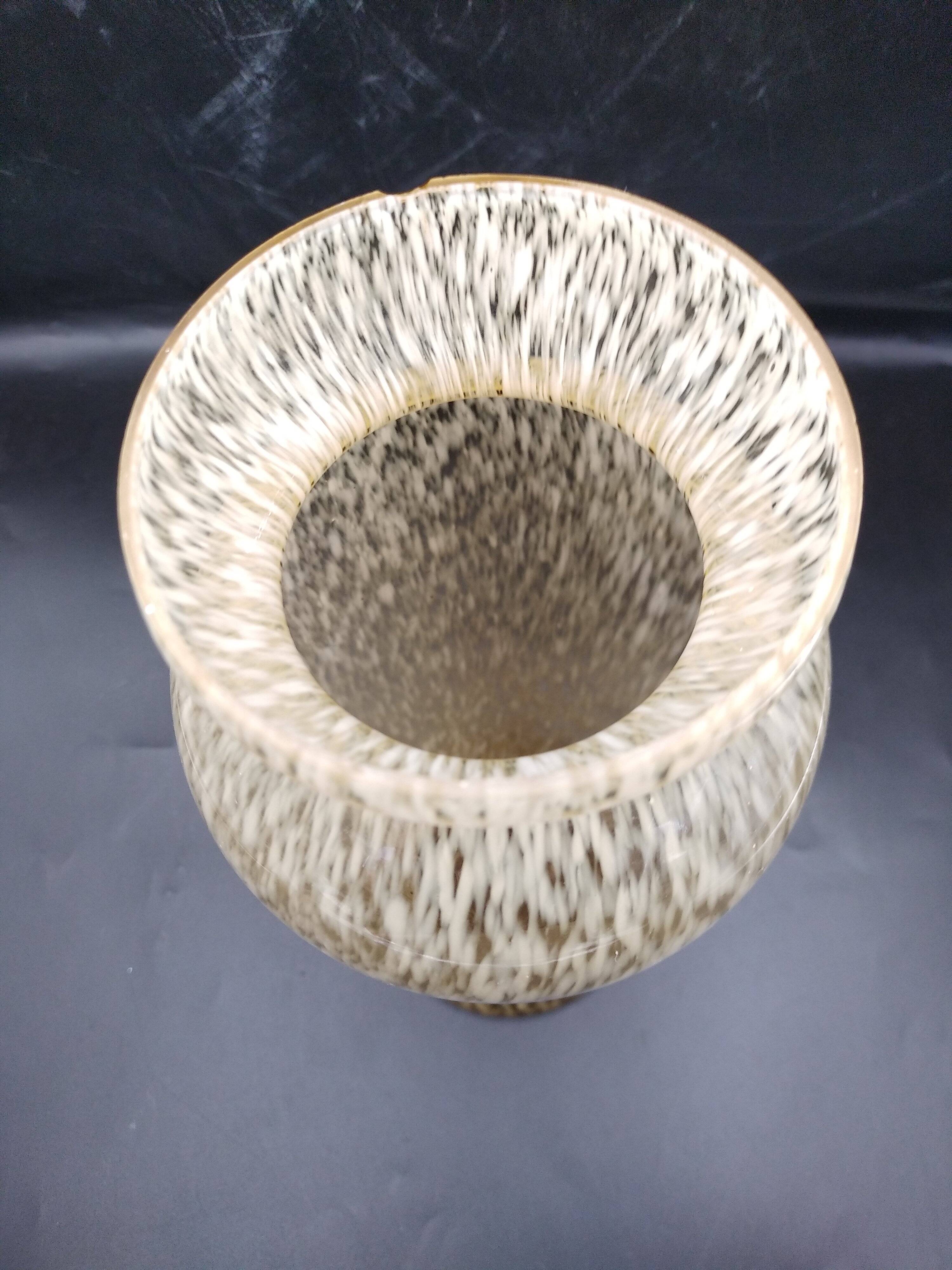 Speckled glass vase. Clichy glass.