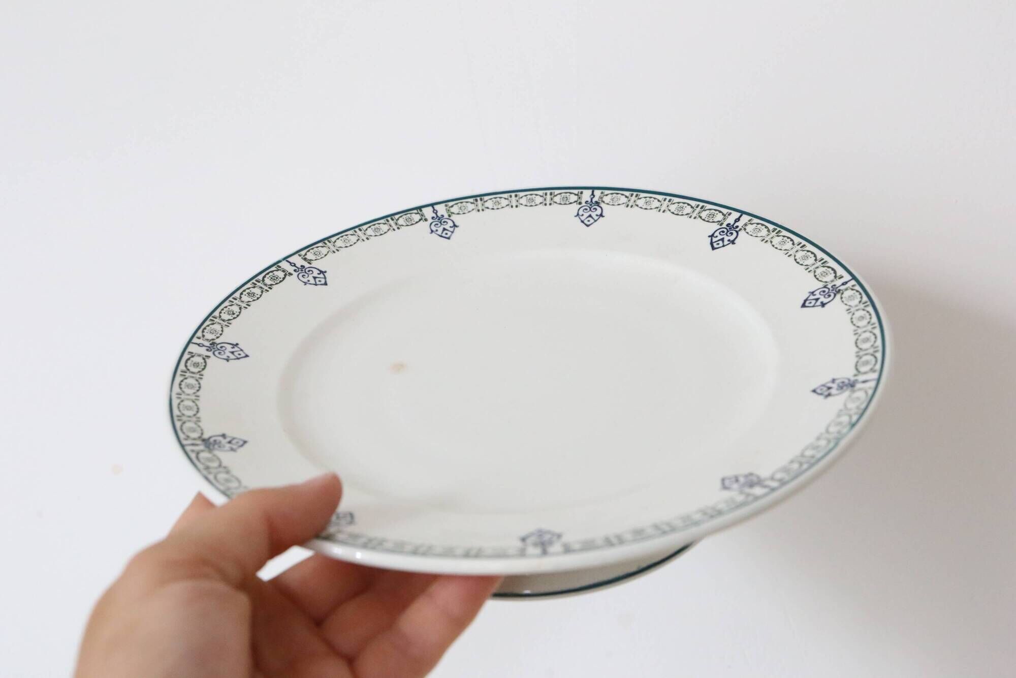 Dish on pedestal, iron earth, French manufacture, early twentieth century Copy