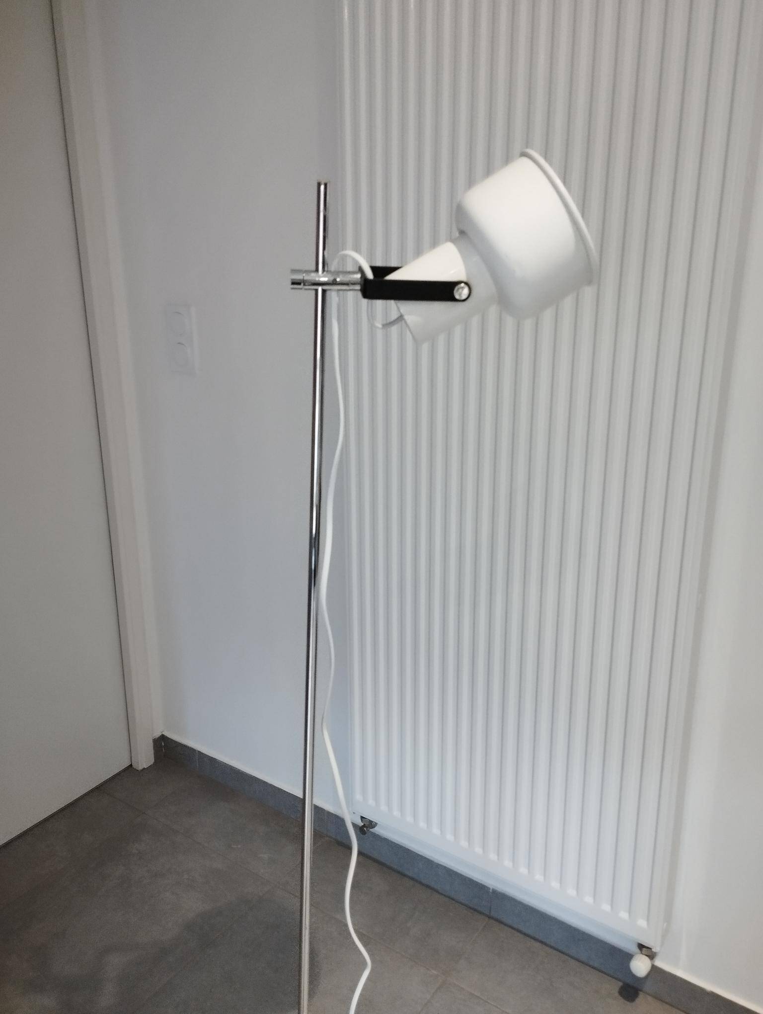 Space-Age Lamp - Scandinavian design floor lamp - adjustable vintage era