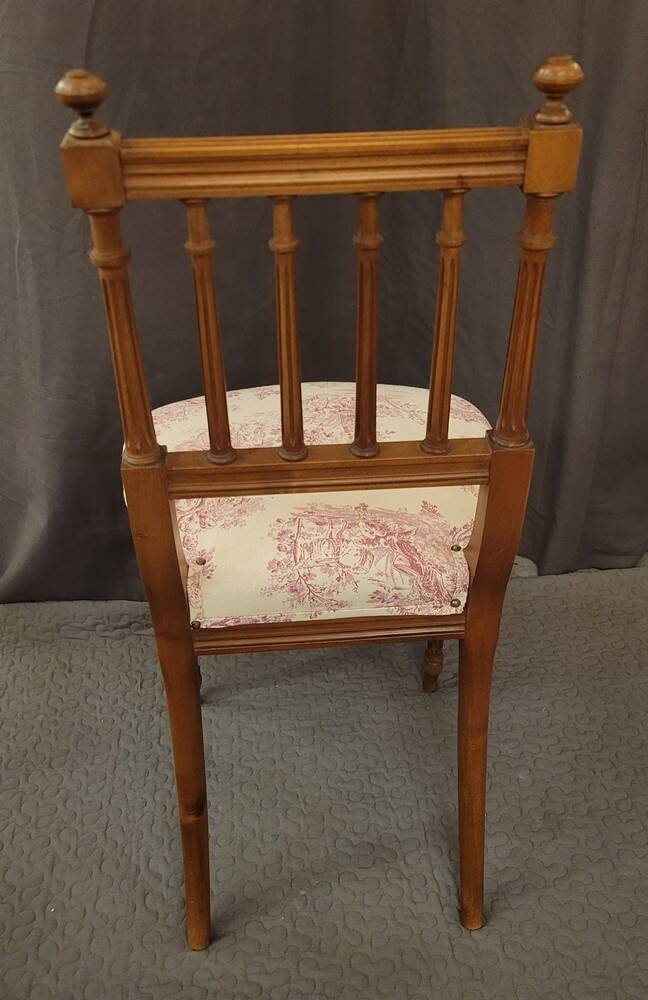 Pair of Louis XVI bedroom chairs