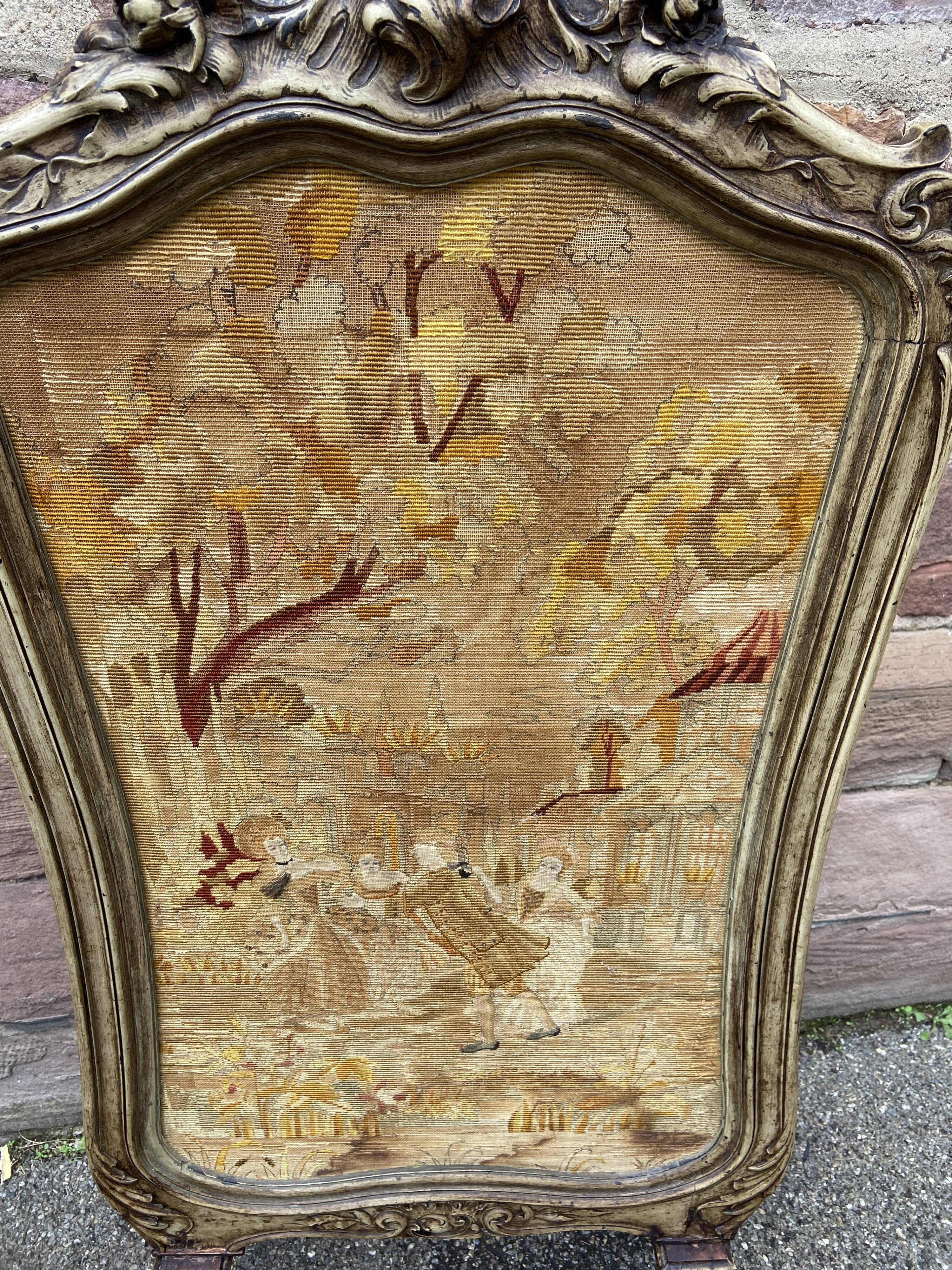 Louis XV fireplace fire screen Rocaille walnut 19th century