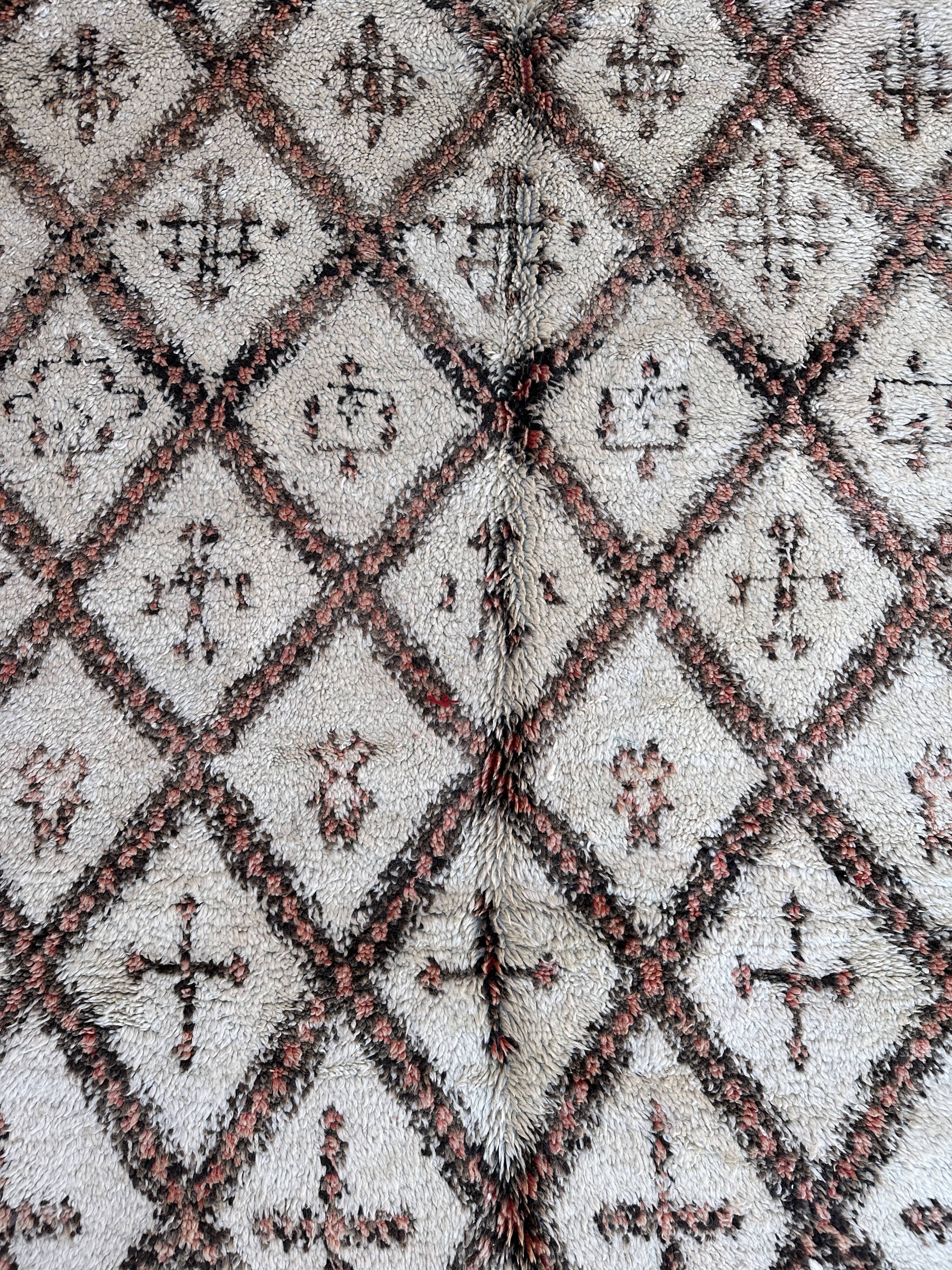 Beni Ourain Moroccan rug white - 370 x 189 cm