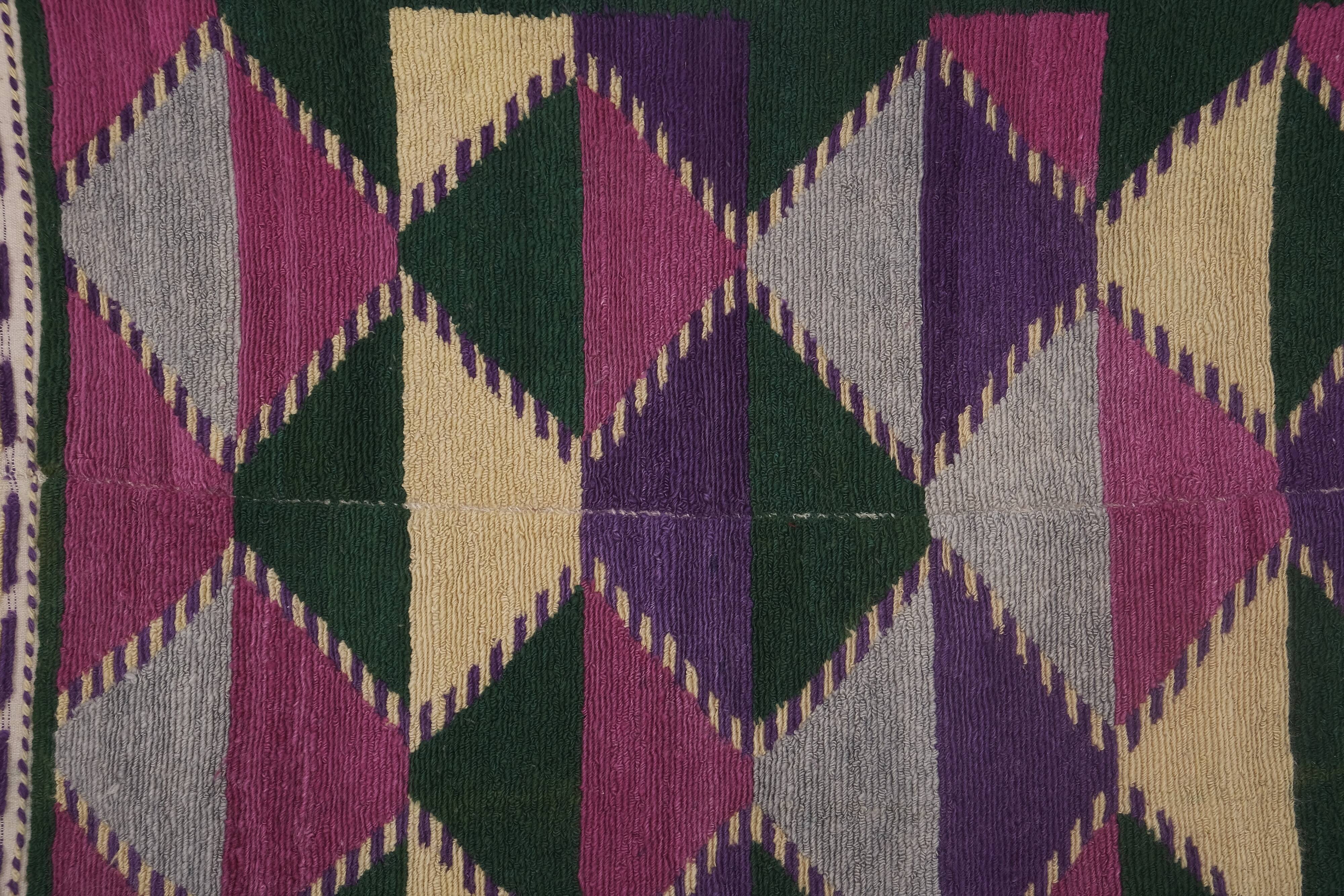 Vintage Turkish rug from Oushak, hand-woven 105x148 cm