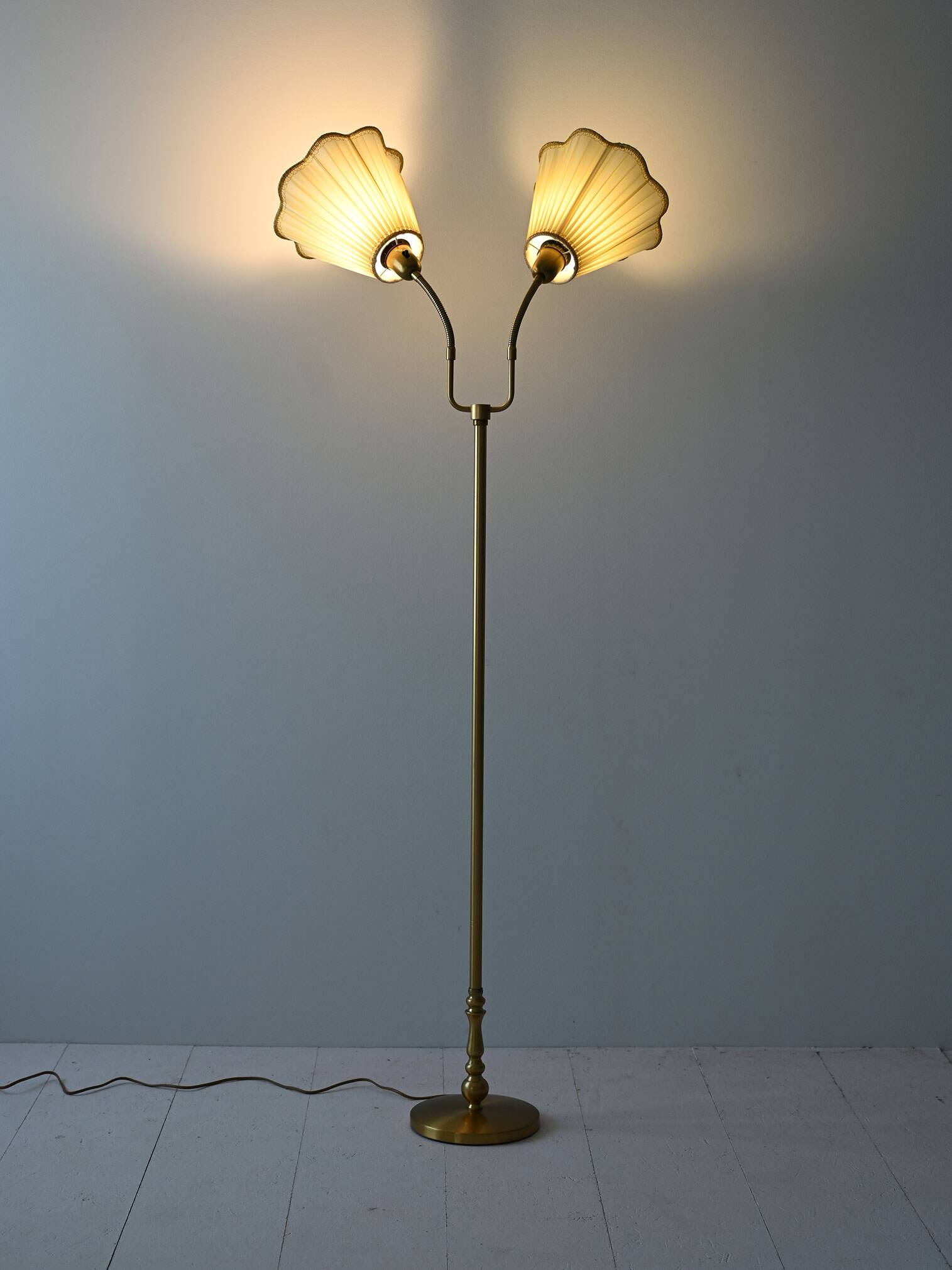 Vintage lamp with two arms