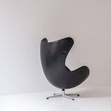 Early ‘Egg’ armchair designed by Arne Jacobsen for Fritz Hansen, Denmark 1958.