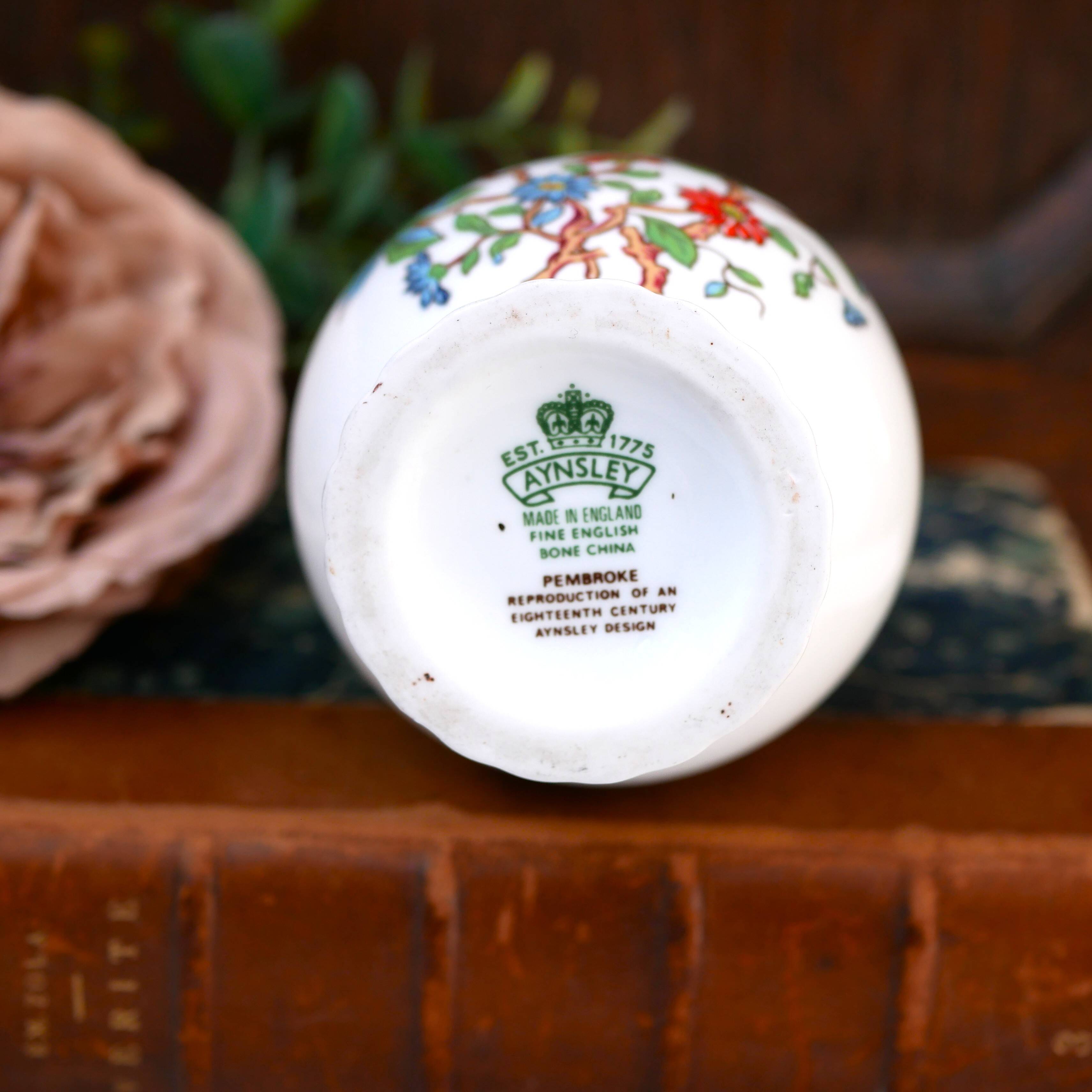 Single flower vase in the Pembroke design by Aynsley
