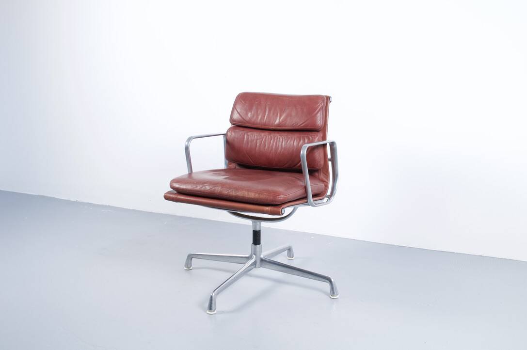 EAMES ARMCHAIR HERMAN MILLER ICF SOFT PAD EA 208 1970s
