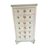 Chiffonier