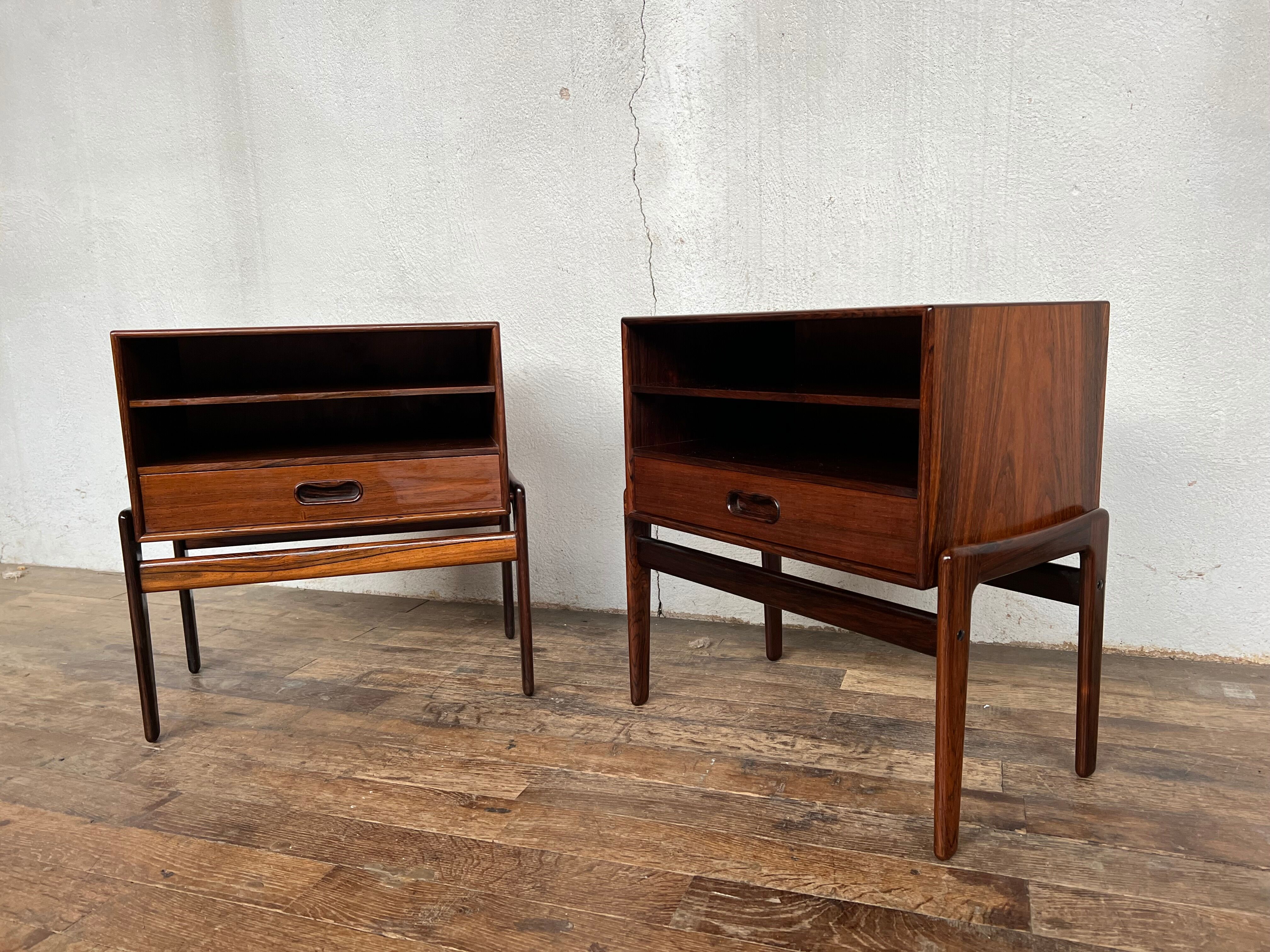 Paire de chevets scandinaves Arne Vodder design danish 1960