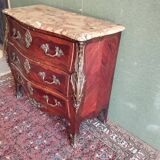 Commode en marqueterie style louis XV