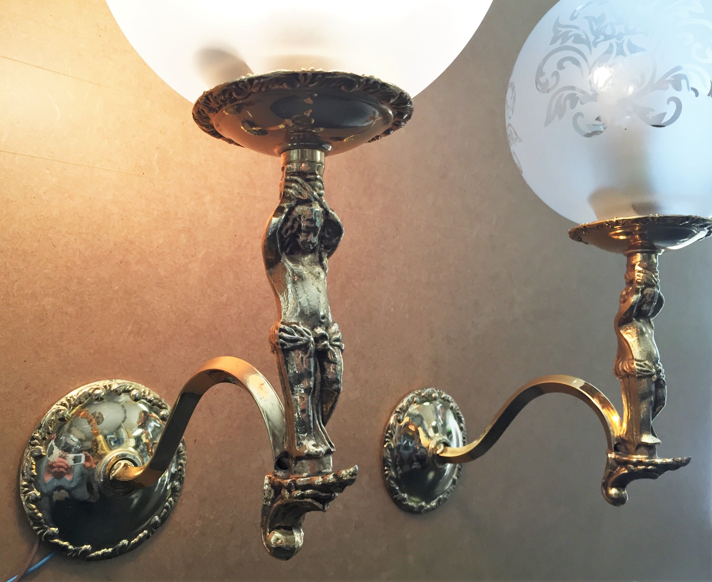 Pair wall lamps gilded bronze atlas globe style louis xv/xvi